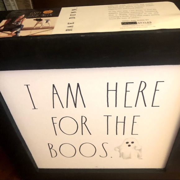 NWT Rae Dunn I AM HERE FOR THE BOOS 👻 Sign - Picture 2 of 3